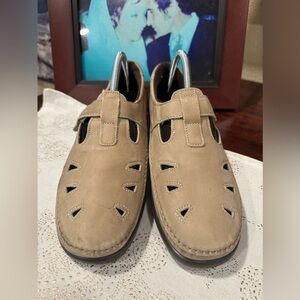 SAS Roamer Taupe Slip On T-Strap Mary Jane Loafers Comfort Shoes Narrow type